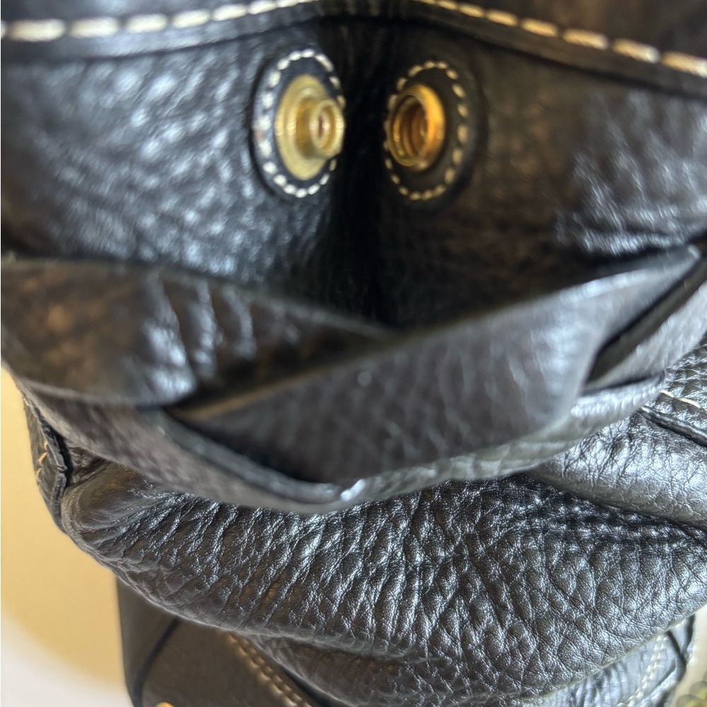 COACH - 10531 Hamptons Black pebble W/brass hardware, shoulder, satchel Bag. - Picture 7 of 8